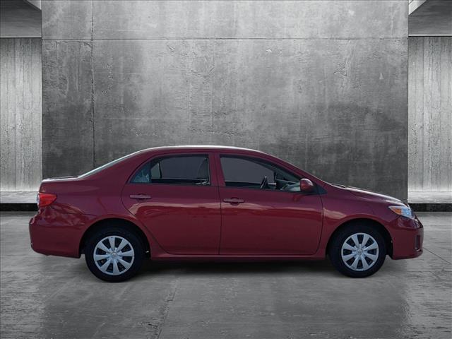 2013 Toyota Corolla L photo 4