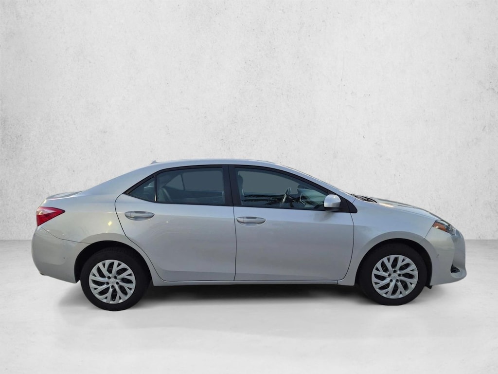 Used 2018 Toyota Corolla LE Sedan