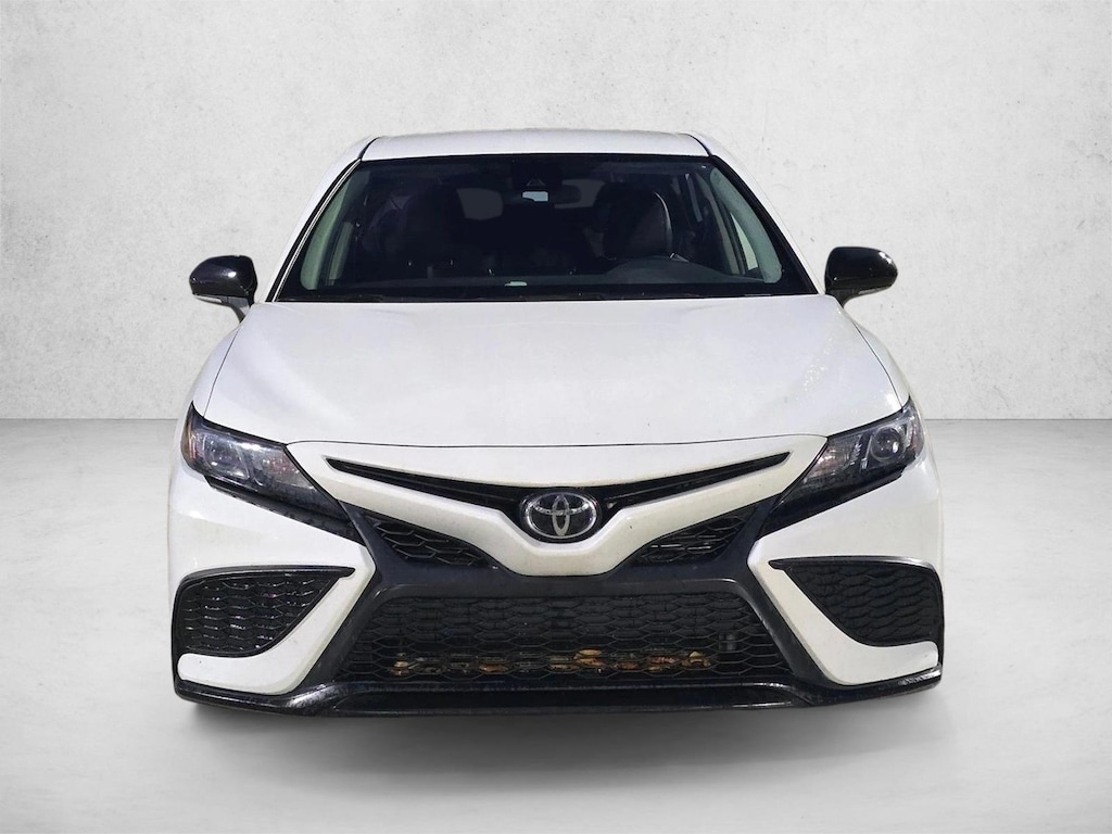 Used 2023 Toyota Camry SE Sedan