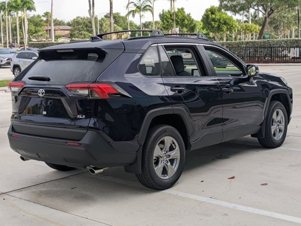 Used 2025 Toyota RAV4 XLE SUV