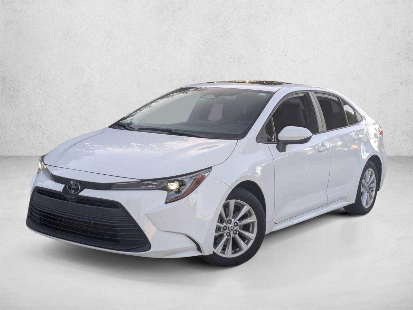 2023 Toyota Corolla LE's photo