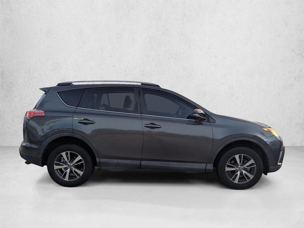 Used 2017 Toyota RAV4 XLE SUV