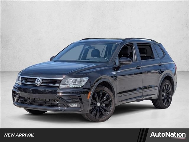 2021 Volkswagen Tiguan SE R-LINE BLACK's photo