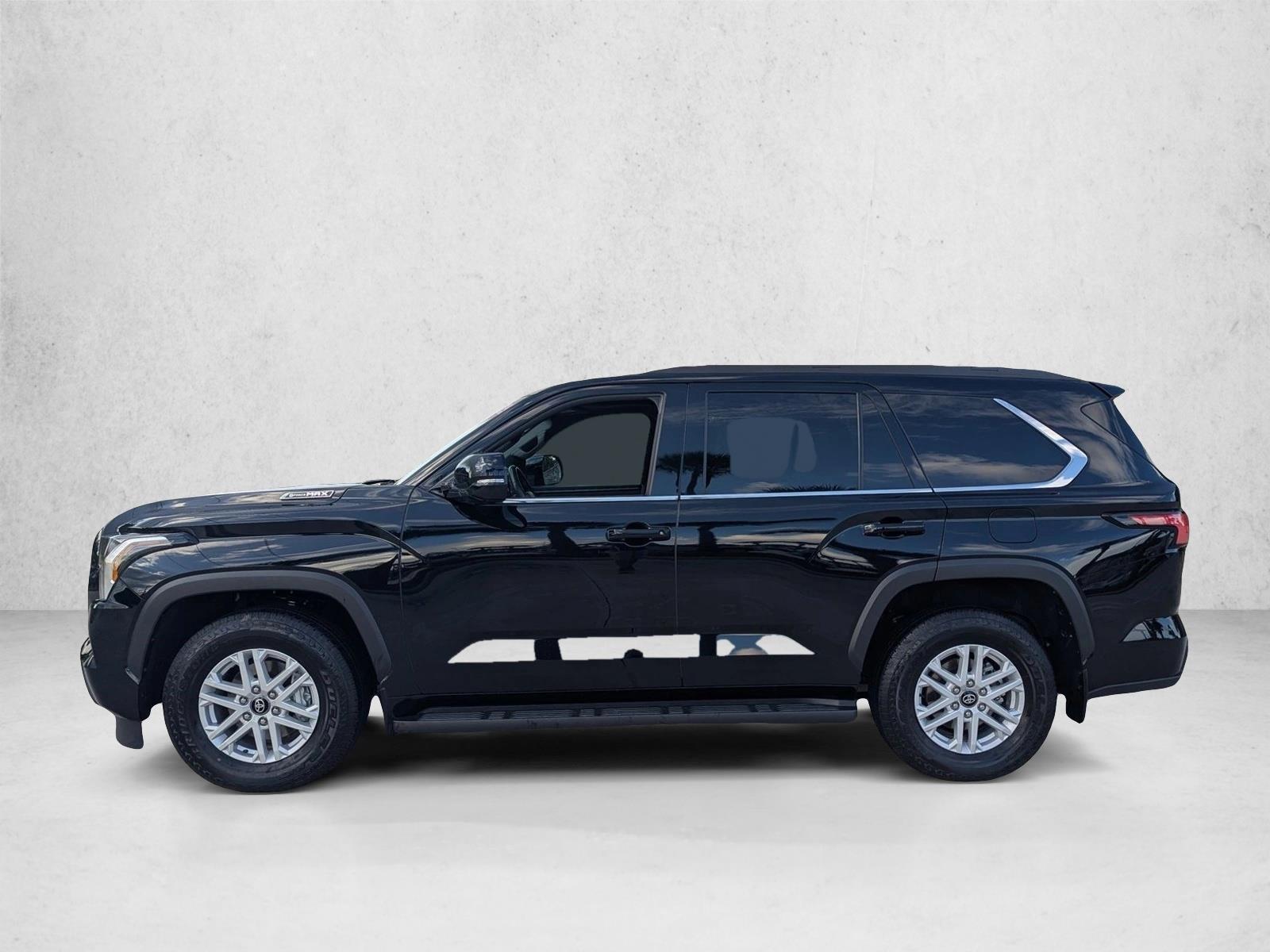 2025 Toyota Sequoia SR5 - Photo 8