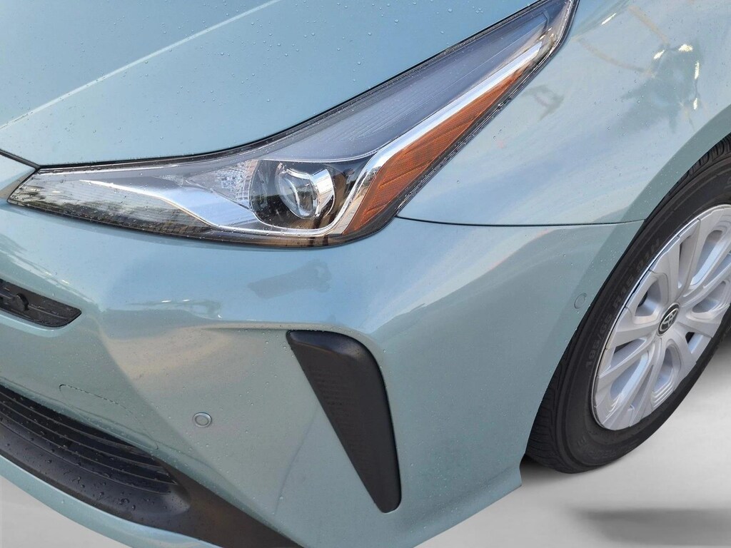 Used 2022 Toyota Prius LE Hatchback