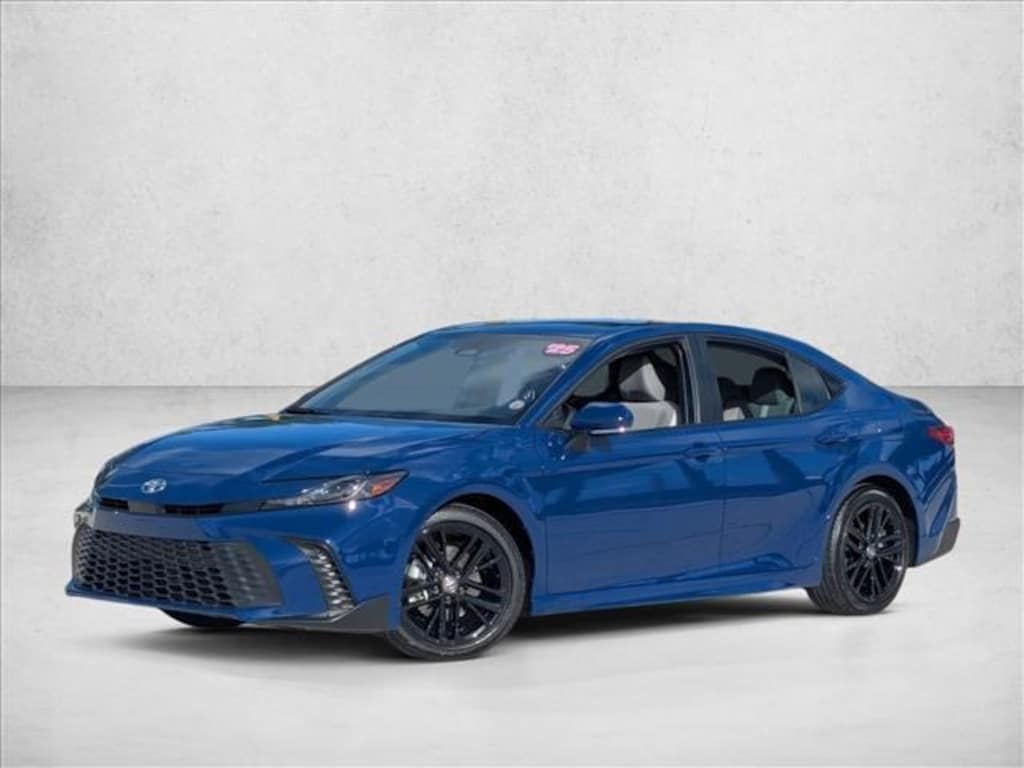 Used 2025 Toyota Camry SE Sedan