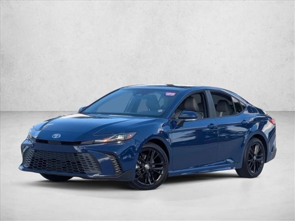 Used 2025 Toyota Camry SE Sedan