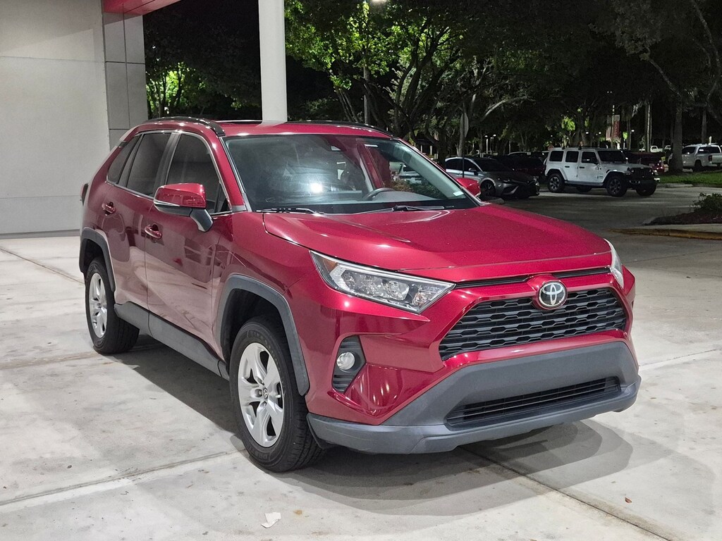 Used 2021 Toyota RAV4 XLE SUV