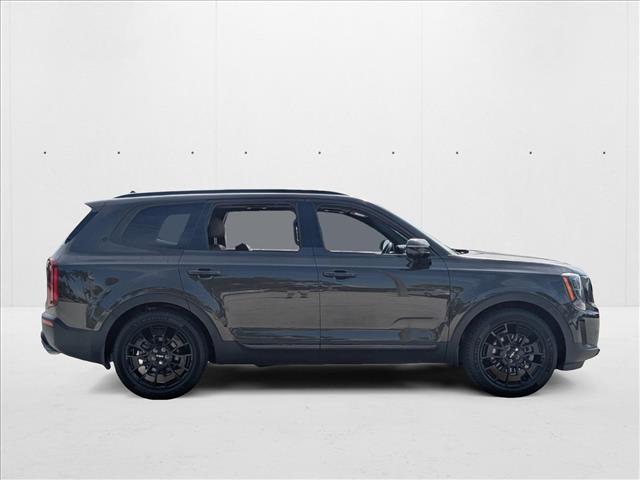 2022 Kia Telluride SX photo 2