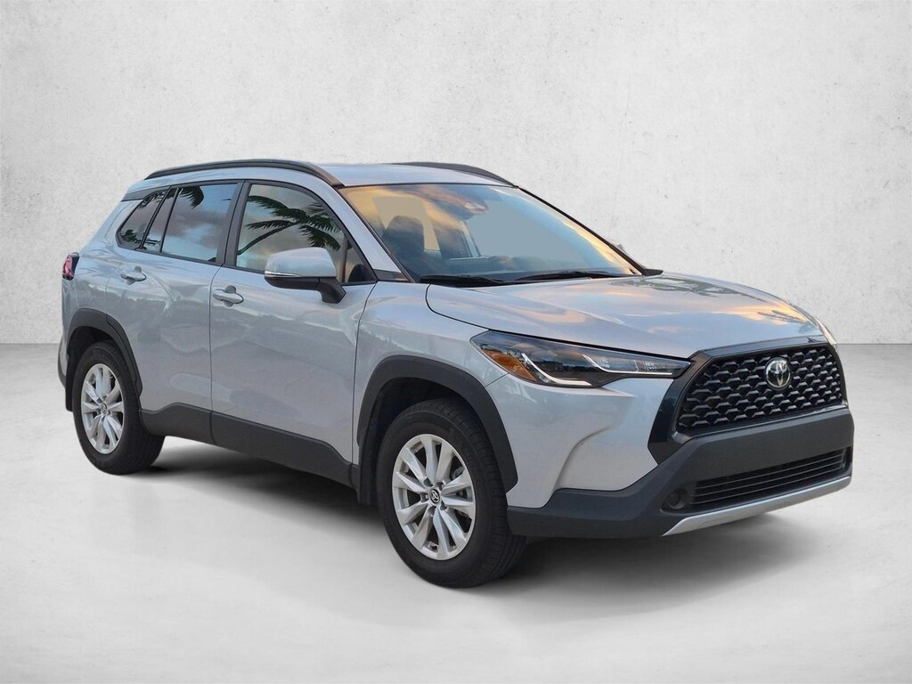 Used 2024 Toyota Corolla Cross LE SUV