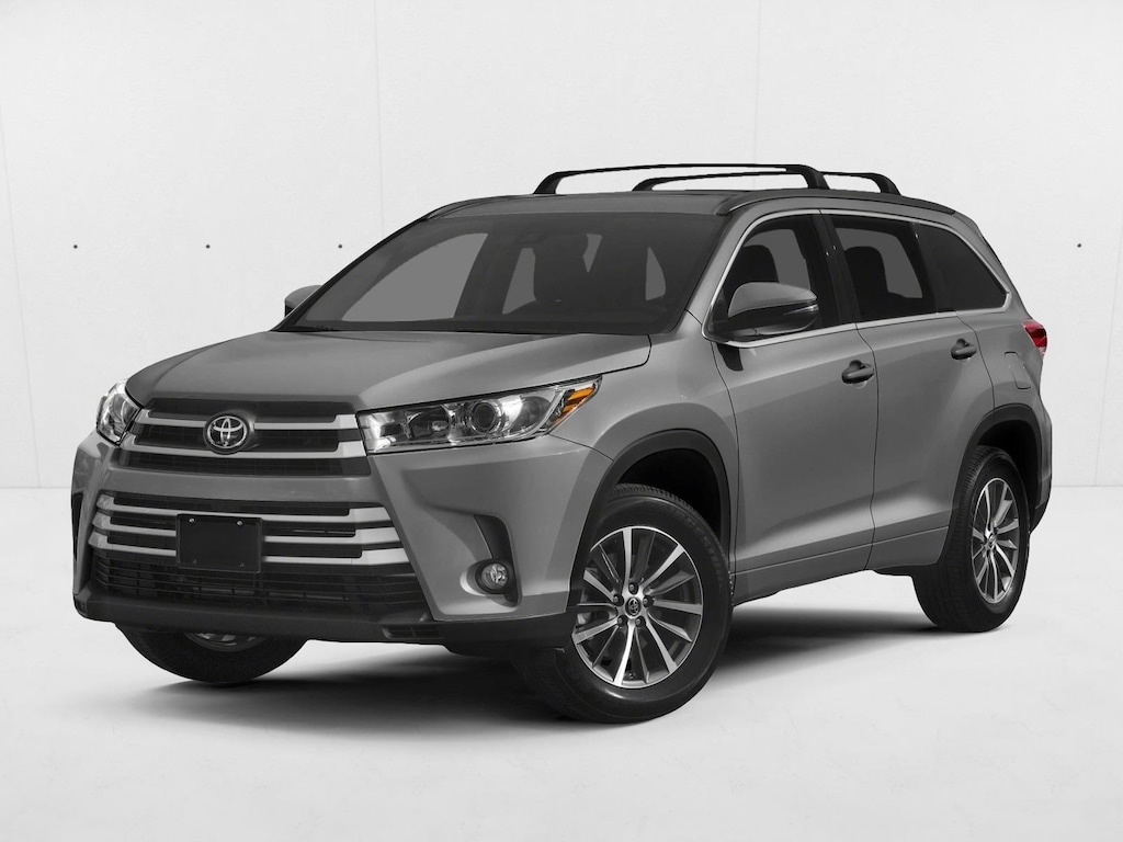 Used 2019 Toyota Highlander XLE V6 SUV