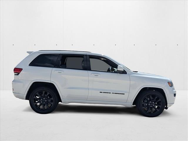 2022 Jeep Cherokee Laredo photo 4