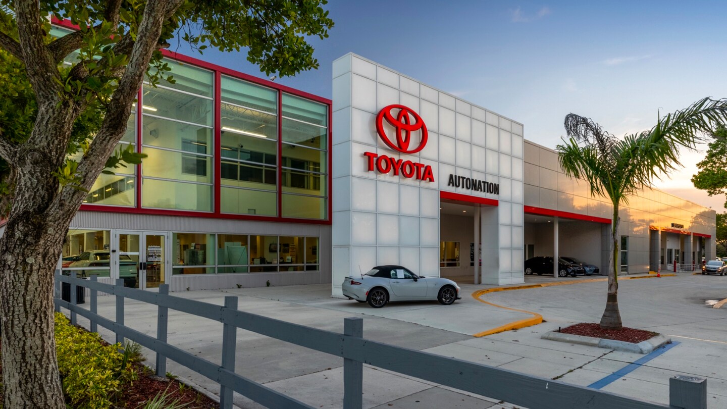 Davie Toyota Dealership New & Used Cars AutoNation
