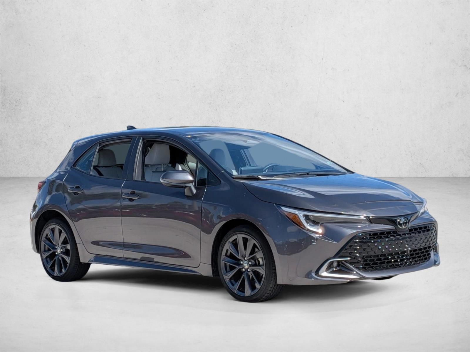 2023 Toyota Corolla XSE photo 3
