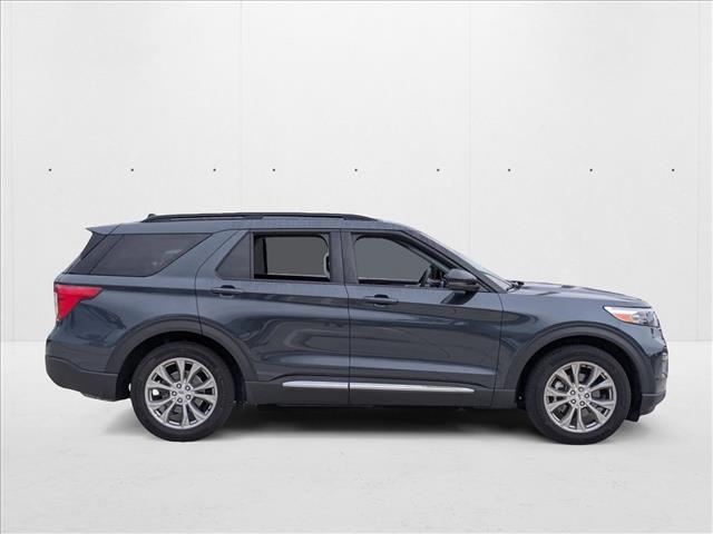 2024 Ford Explorer XLT photo 4
