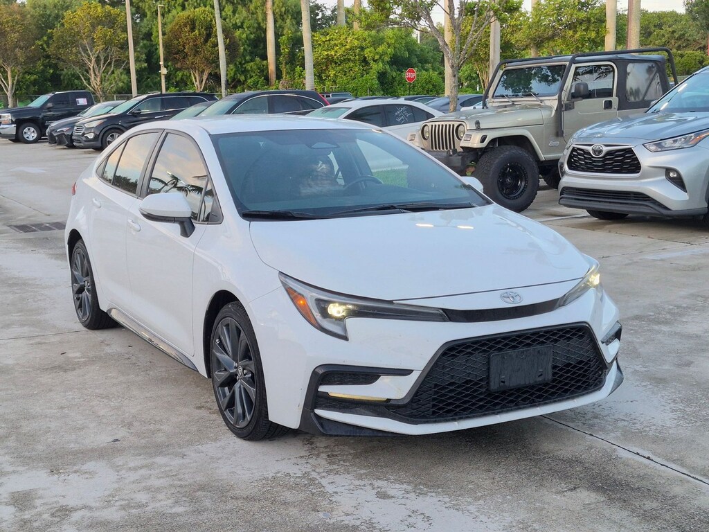 Used 2024 Toyota Corolla SE Sedan