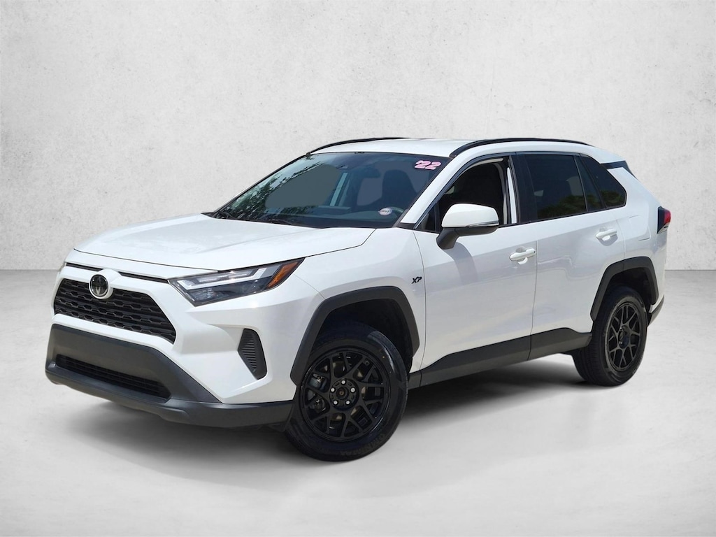 Used 2022 Toyota RAV4 XLE SUV