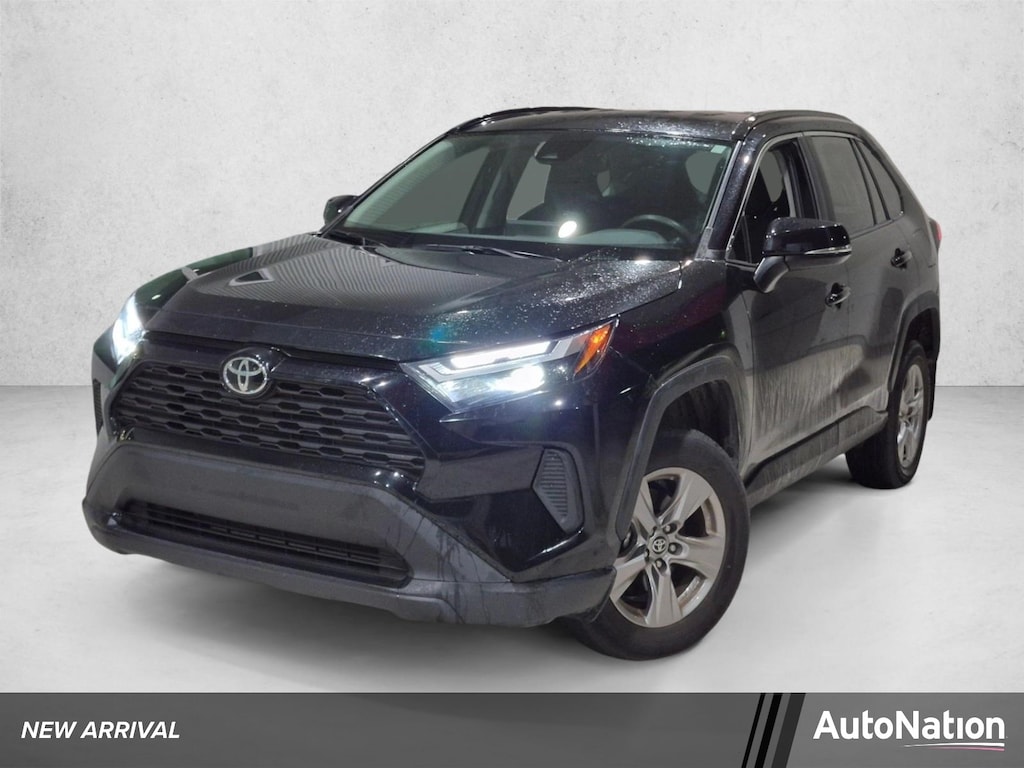Used 2025 Toyota RAV4 XLE SUV