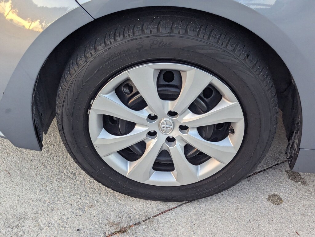 Used 2022 Toyota Corolla LE Sedan