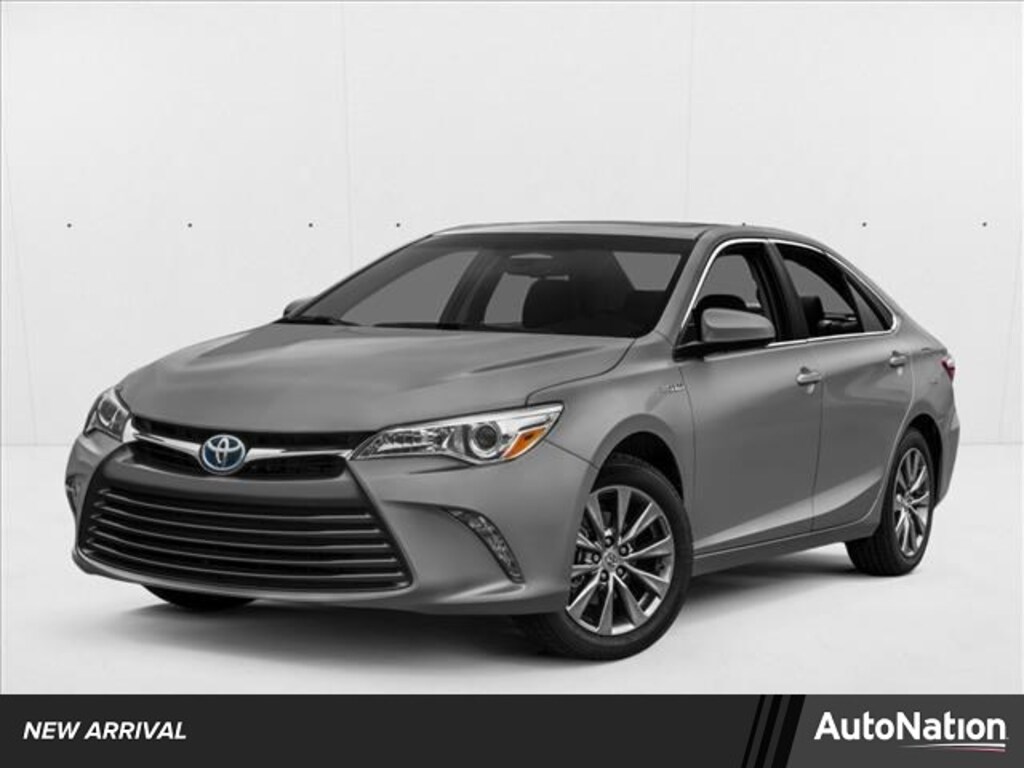 Used 2017 Toyota Camry Hybrid LE Sedan