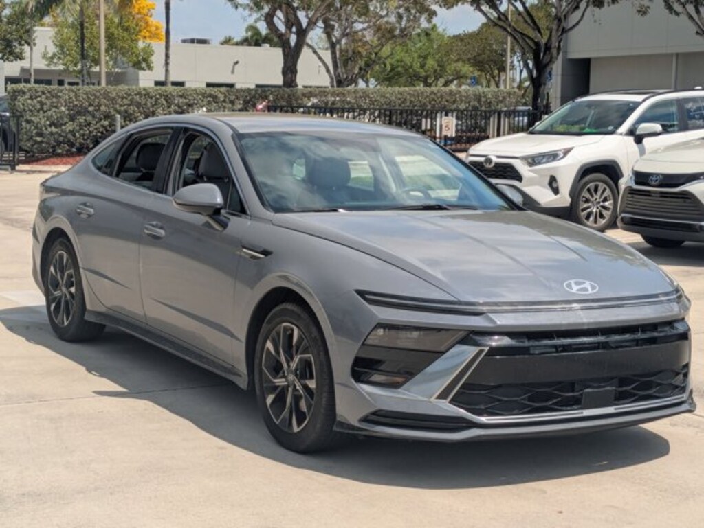 Used 2024 Hyundai Sonata SEL Sedan