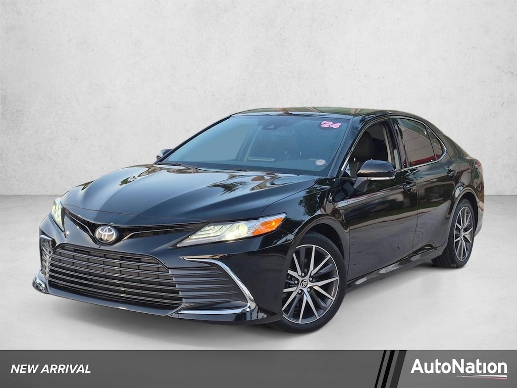 Used 2024 Toyota Camry XLE Sedan