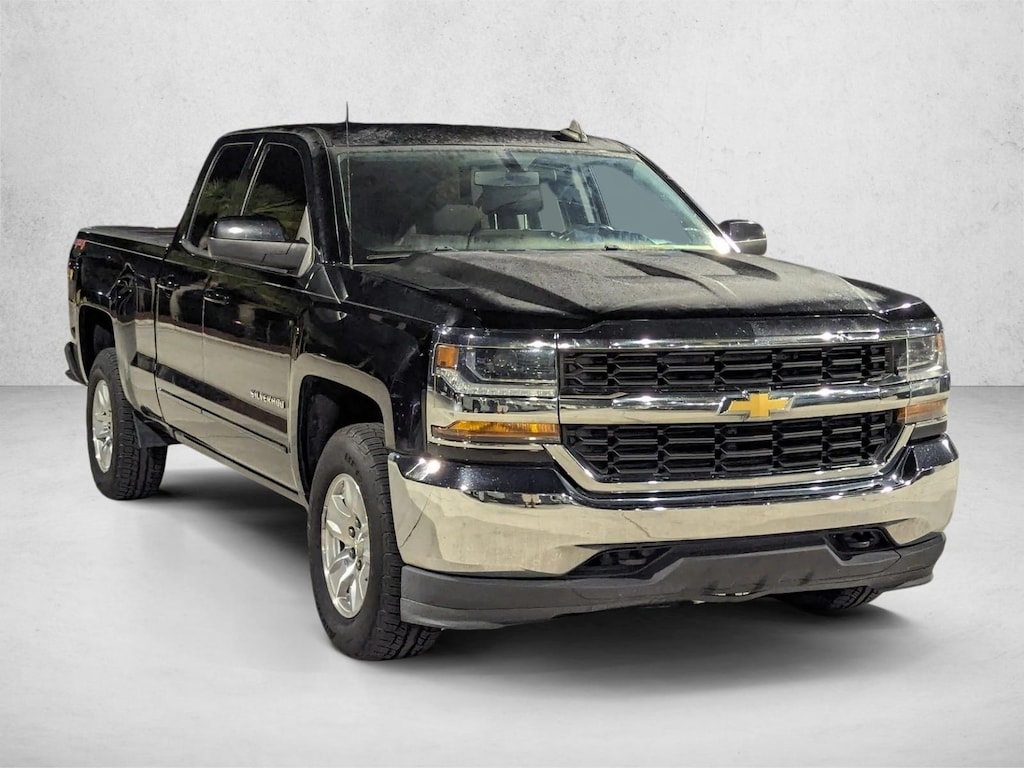Used 2018 Chevrolet Silverado 1500 LT w/1LT Truck Double Cab