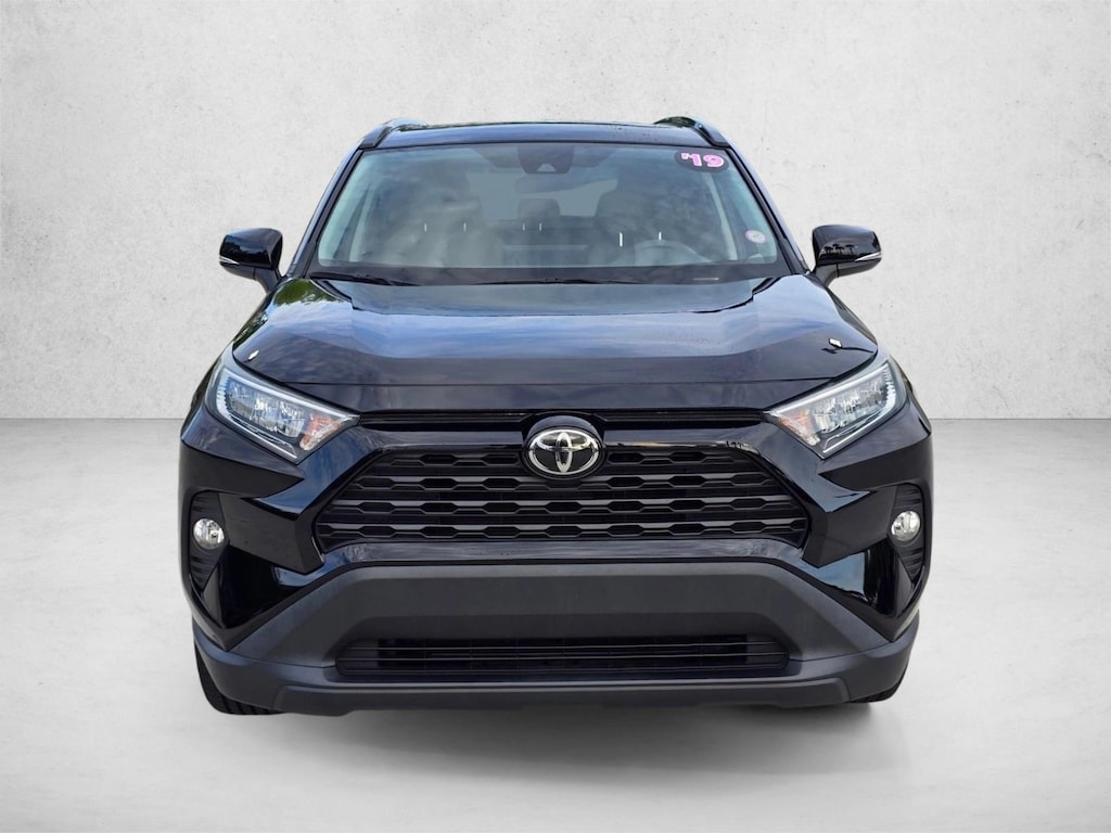 Used 2019 Toyota RAV4 XLE SUV
