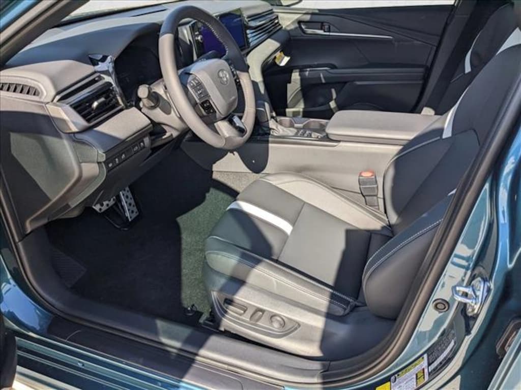 Used 2025 Toyota Camry SE Sedan