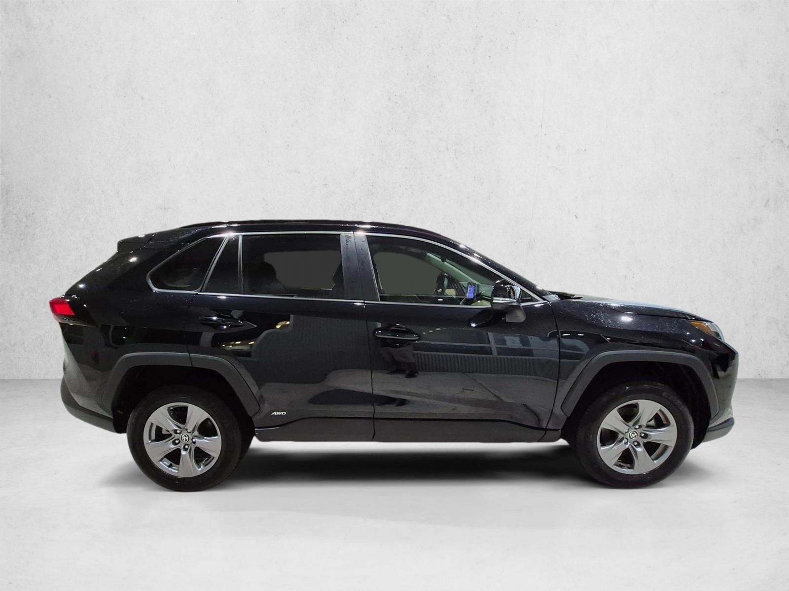 Used 2025 Toyota RAV4 Hybrid XLE SUV