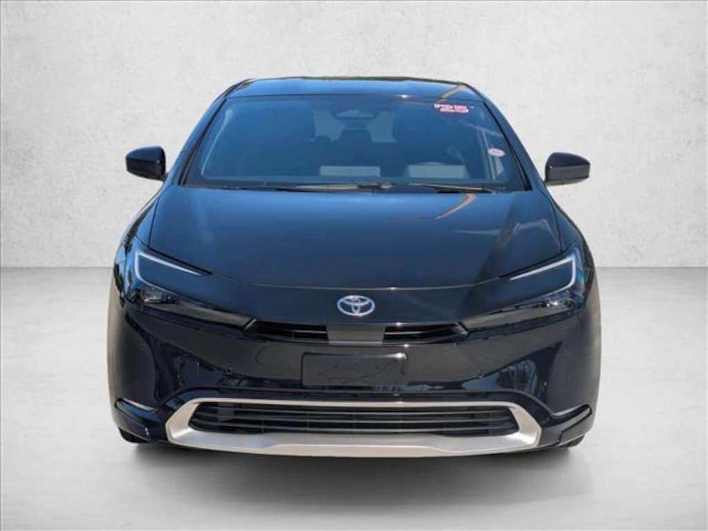 Used 2025 Toyota Prius Plug-in Hybrid XSE Hatchback