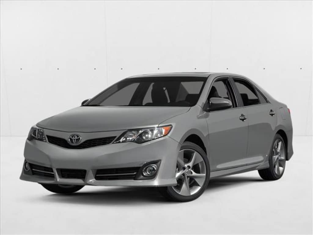 Used 2014 Toyota Camry LE Sedan