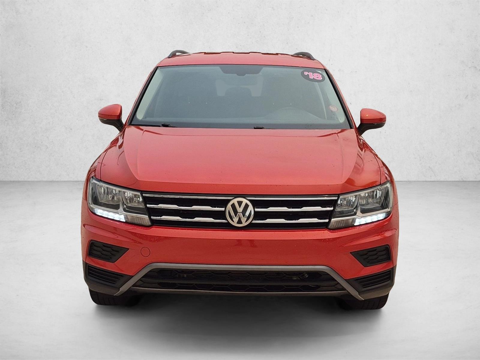 Used 2018 Volkswagen Tiguan SE with VIN 3VV3B7AX8JM095919 for sale in Davie, FL