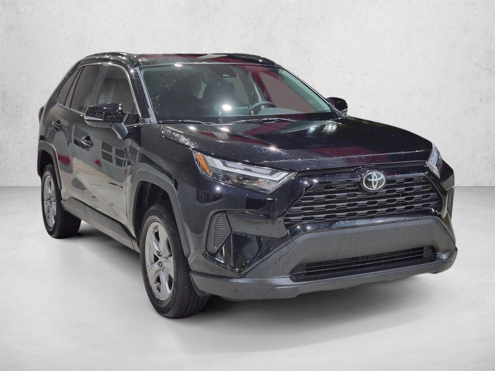Used 2025 Toyota RAV4 Hybrid XLE SUV