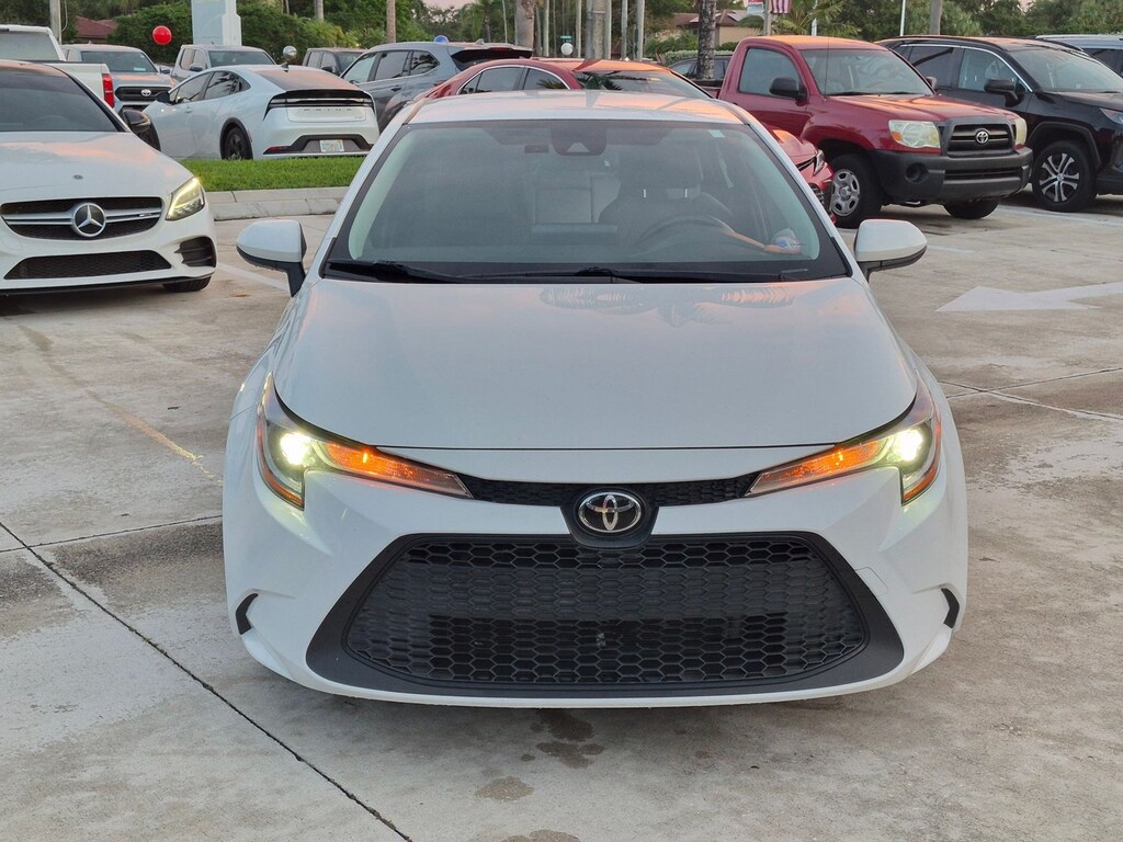 Used 2022 Toyota Corolla LE Sedan