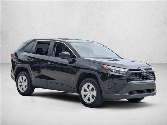 2024 Toyota RAV4 LE photo 3