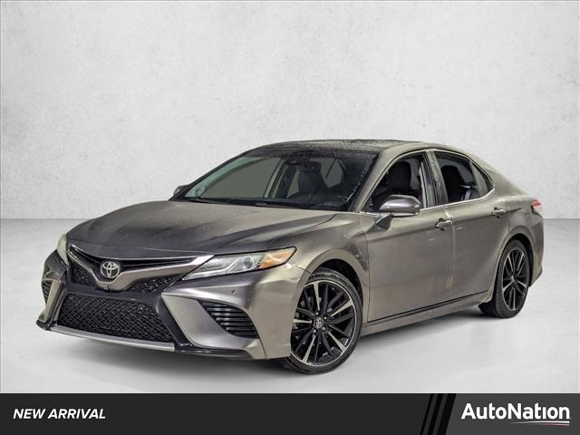 2018 Toyota Camry XSE's photo