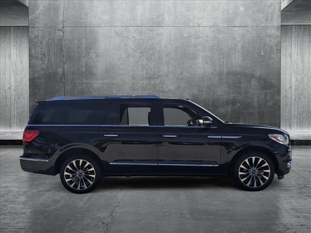 2018 Lincoln Navigator Select photo 4