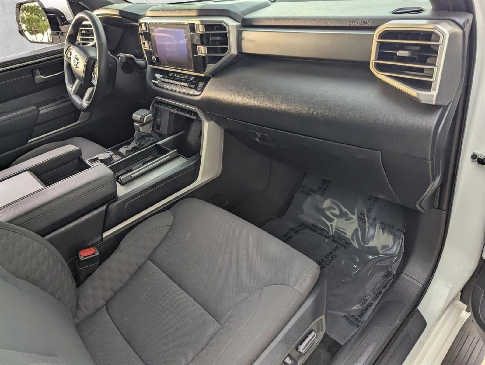 2025 Toyota Sequoia SR5 - Photo 22