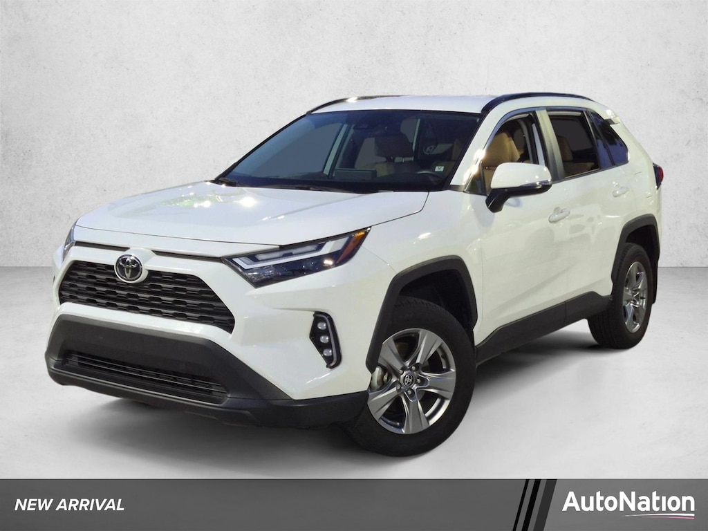 Used 2025 Toyota RAV4 XLE SUV