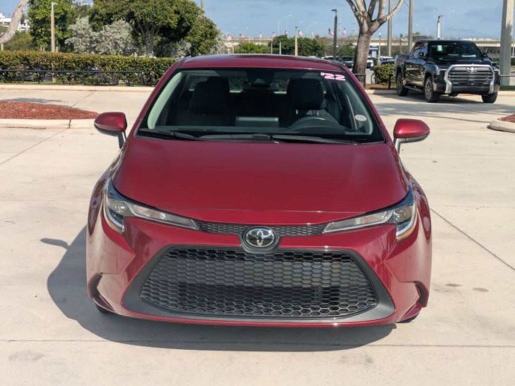 Used 2022 Toyota Corolla LE Sedan