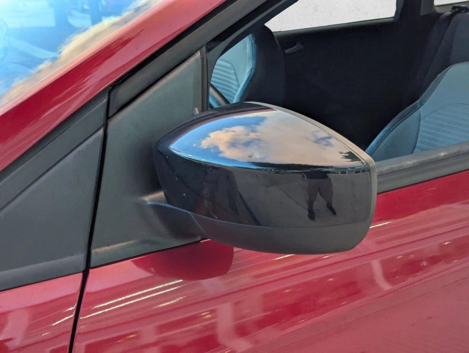 Used 2019 Ford Escape SE with VIN 1FMCU0GD0KUB45198 for sale in Davie, FL