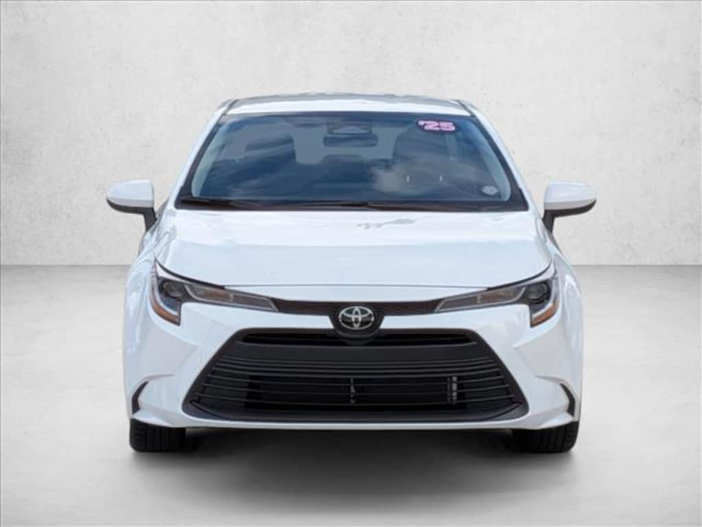 Used 2025 Toyota Corolla LE Sedan