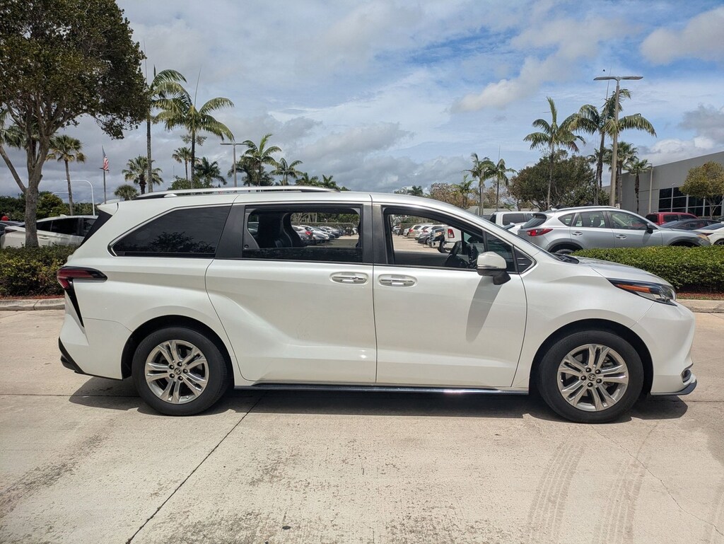 Used 2022 Toyota Sienna Platinum 7 Passenger Van Passenger Van