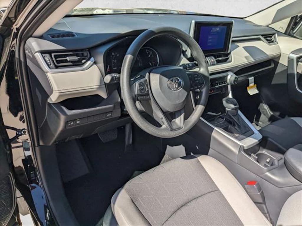 Used 2025 Toyota RAV4 XLE SUV