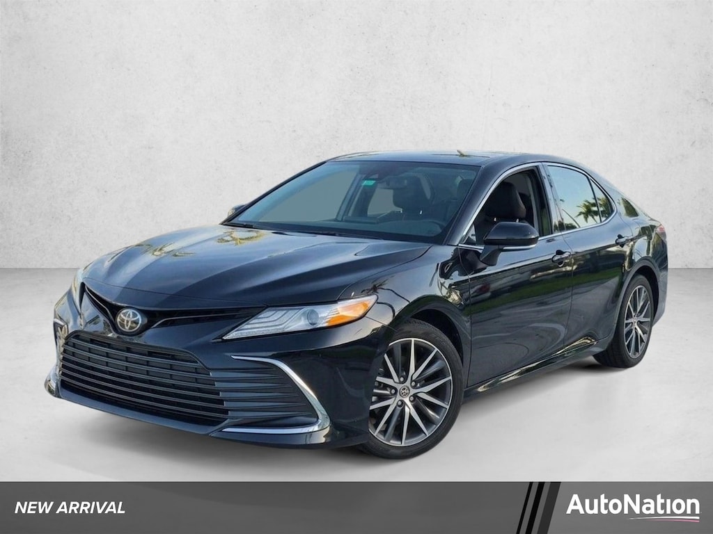 Used 2024 Toyota Camry XLE Sedan