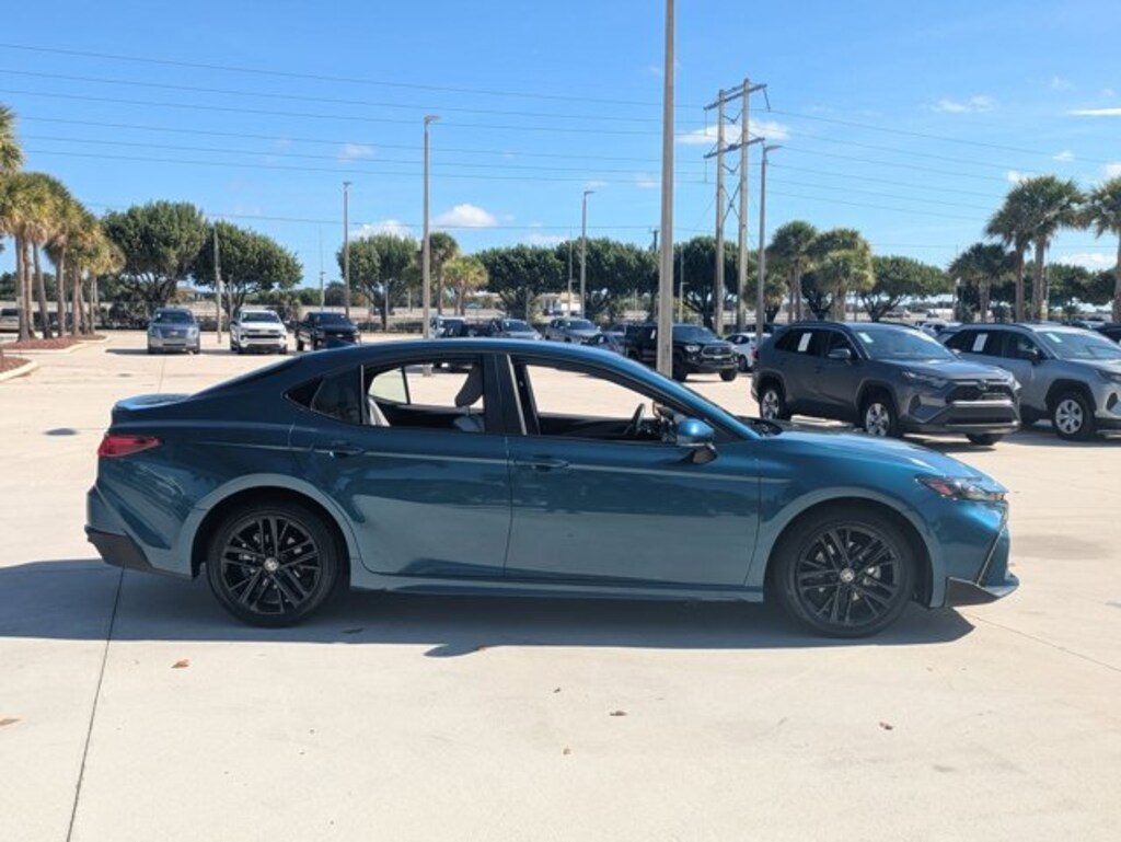Used 2025 Toyota Camry SE Sedan
