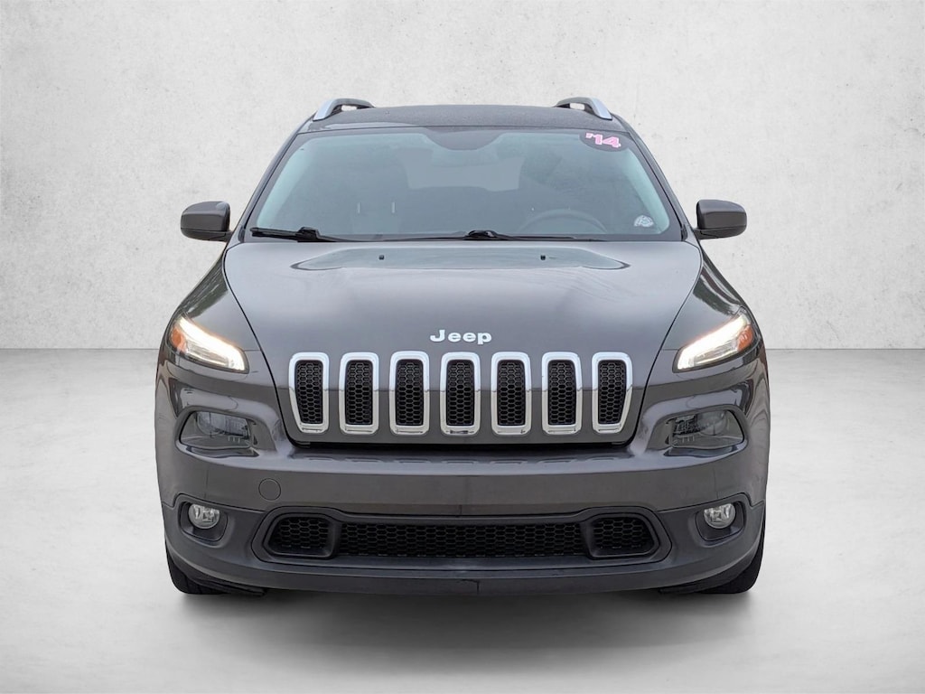 Used 2014 Jeep Cherokee Latitude FWD SUV