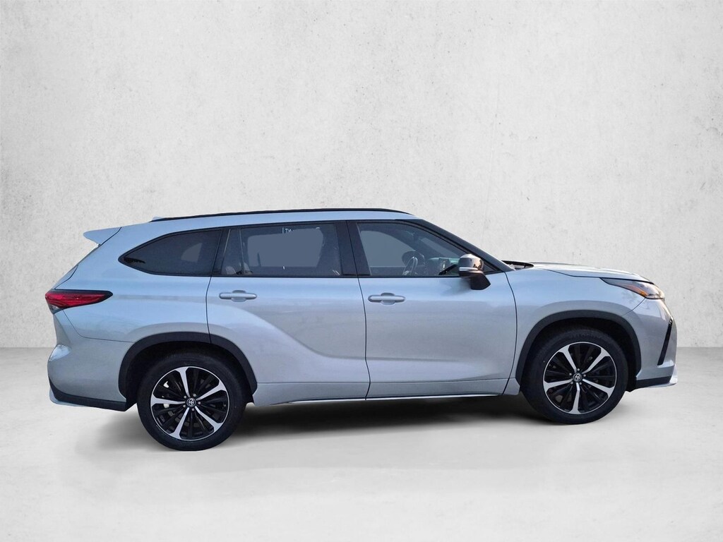 Used 2021 Toyota Highlander XSE SUV