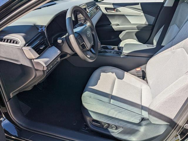 2025 Toyota Camry LE photo 4